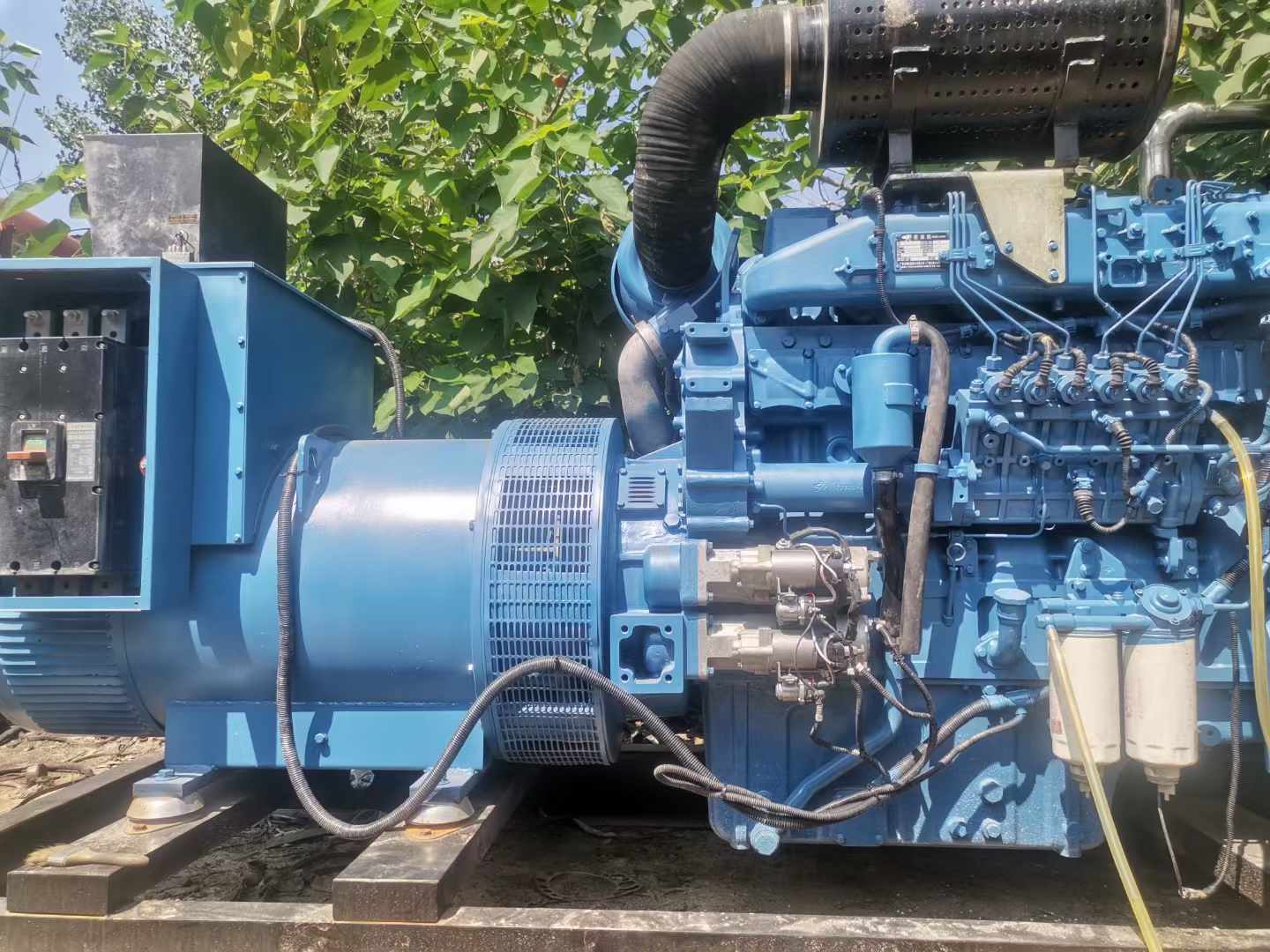 叶县详细说明降低 800kW 柴油发电机输出电流波动的方法