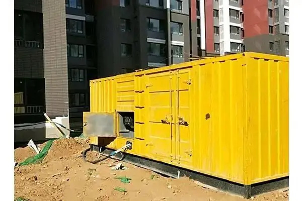 叶县发电机租赁中燃油压力过低会对发动机的哪些部件造成损坏？